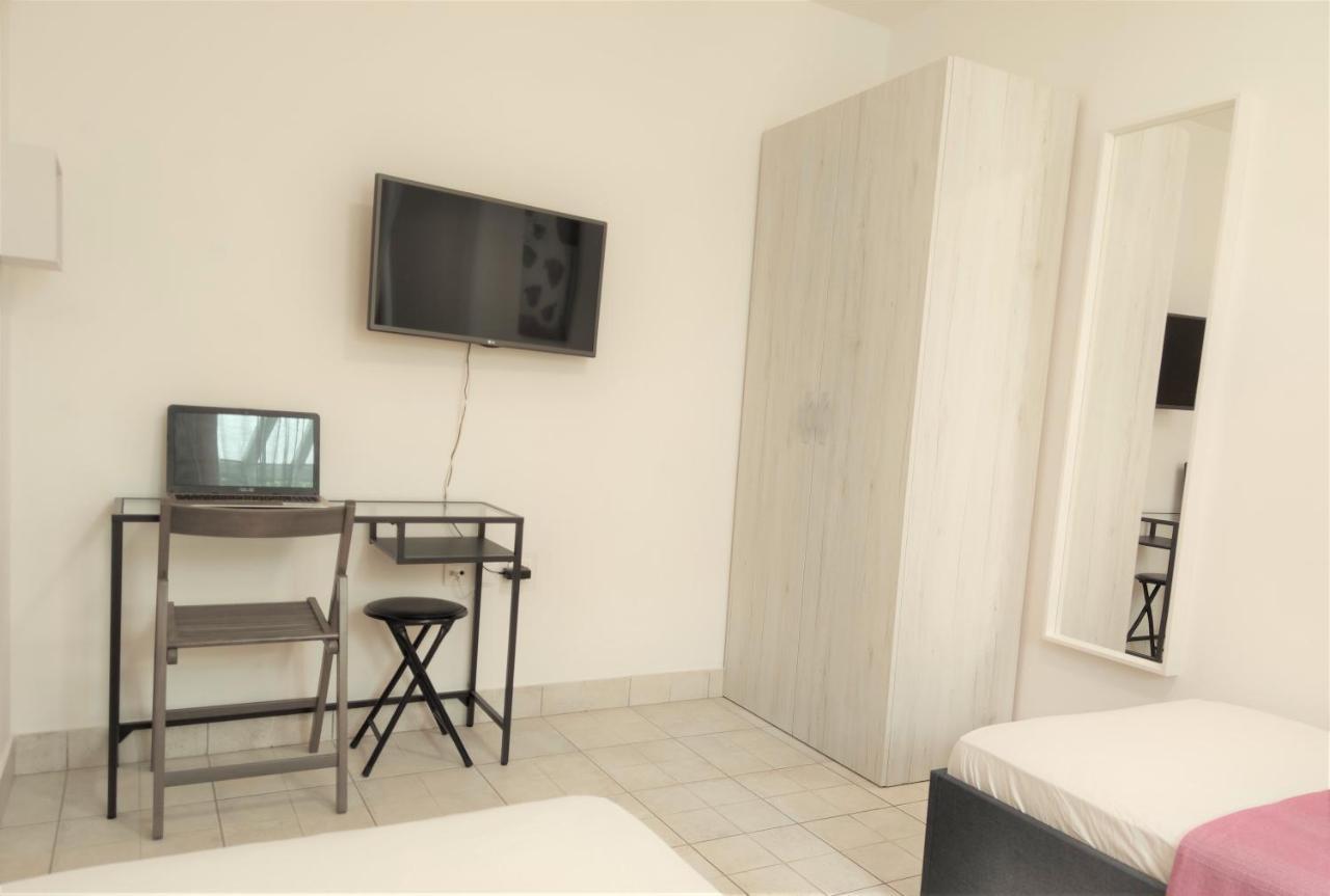 Apartments Riba Вис Екстериор снимка