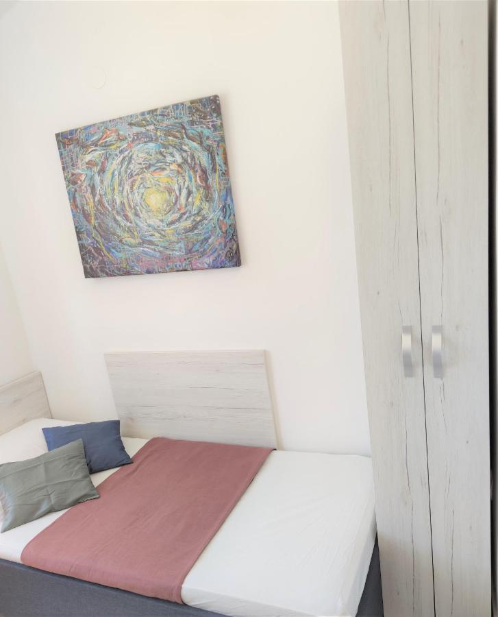 Apartments Riba Вис Стая снимка
